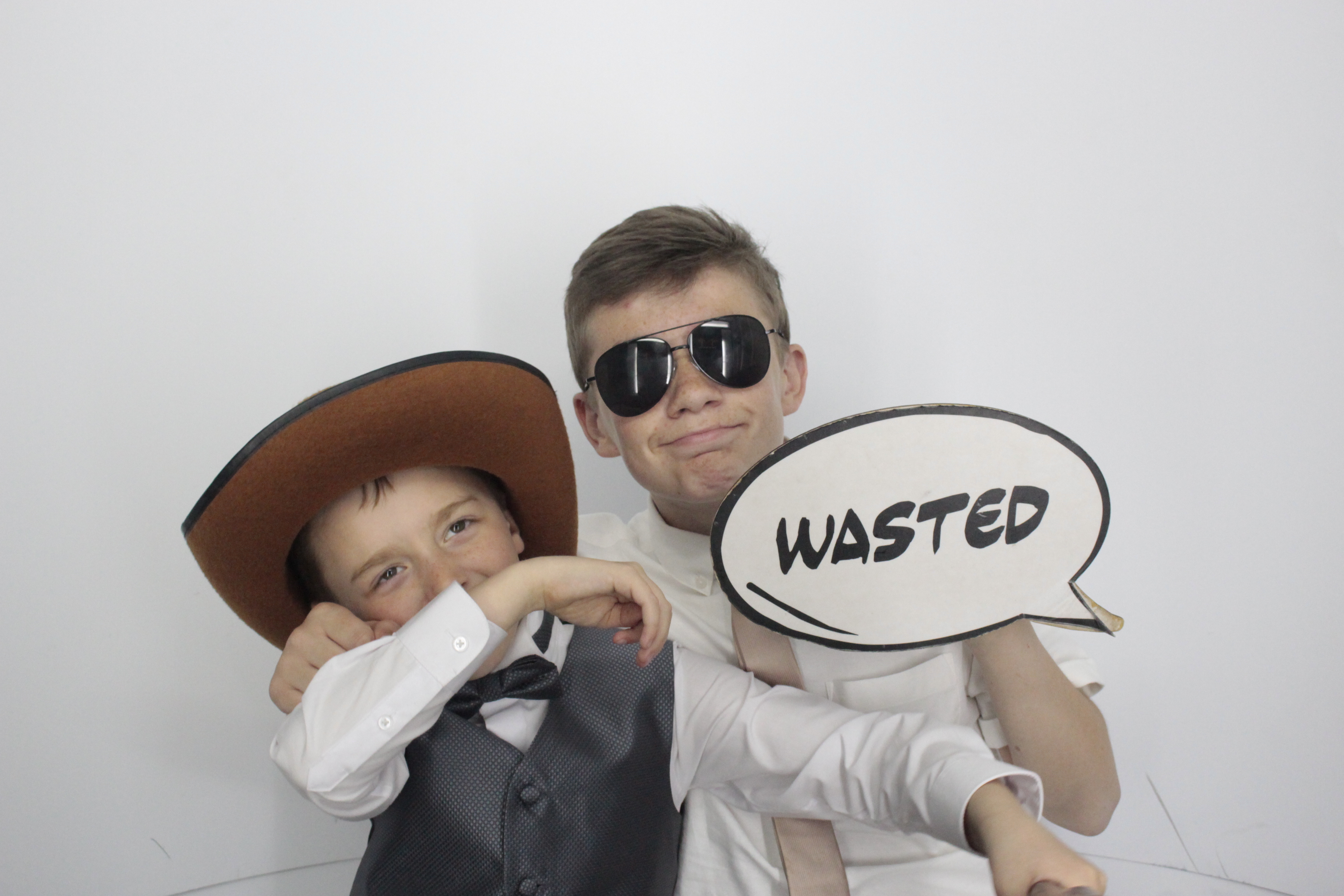 James and Tracy’s wedding  | View more photos from the event at gallery.myphotoboothexperience.co.uk/u/MyPhotoBoothExperienceLtd/James-and-Tracy’s-wedding